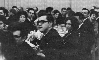 1971 - at J. Schaikevitsch 50th jubilee after performance of "Anne Frank" - 3/1971
Left to right: 
(half face) Rudik Murschak, ?, Vardi Stein, Mark Rybak, Rina Holm (Luvistsuk, nee Serman), Jusef Luvistsuk and Beata Rosenblum (Gens) - not seen, Salik Rosenblum, Sofa Paturski (Rubanovitsch), Jakov Paturski (not seen) 
