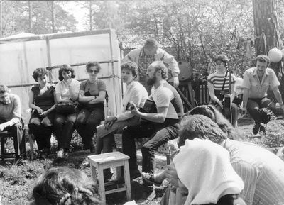 1984 - Jewish song festival near Riga (~1984)
With guitar - Boris Judeikin from Estonia. Sitting and standing near him - Judith and Fima Solovei from Riga,
