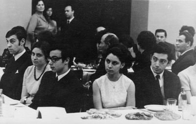 1971 - Tallinn youth at J. Schaikevitsch 50th jubilee after performance of "Anna Frank" - 3/1971.
Left to right: Ruven Katsev, Regina Blumberg (Rubinstein), Gidon Pajenson, Inna Saltsman (Gelb), Mosche Saltsman
