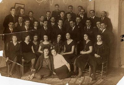 Jewish club in Pärnu - ~1920
Left to right.
Sitting: ?, ?, ?, ?, Dora Levin (1899), Sara Levin (1903), ?, ?
III row from bottom: I from right Benjamin Gordin, III - Dr Abram Levin, IV from right Lepo Gordin?, V from the left Saul Levin.
Top row: I from right - Moissei Grodinski
Keywords: [unknown]