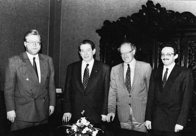 1993 - II conference of the Jewish communities - 7/6/1993
Left to right: Mart Laar, Ben Melchior (the chief rabbi of Denmark), the director of the Jewish communities concil in Europe, Gennadi Gramberg 
