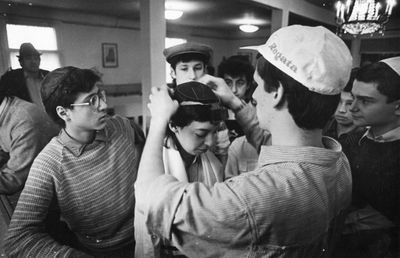 In Magdalena synagogue
In the middle - Rafi Levin 
