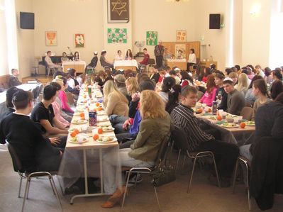 2006 - Pesach in the school 6/2006
Keywords: [religion]