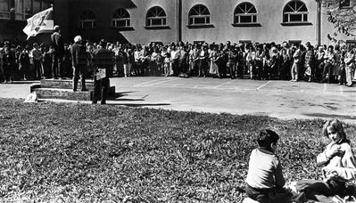 1989 - The first open Holocaust day commemoration 2/5/1989
Keywords: [holocaust] [history]