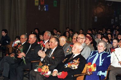 1999 - 45 years of Victory in WWII - war veterans meeting in the Jewish school
Left to right: Ilja Lifschits, ?, Naum Kissin, Abram Schor (not seen), David Slonimski, Samuel Kaplan, Pinchas (Pjetr) Michlin, Elja Gendelevitsch
Keywords: [history]