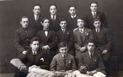 1929
Left to right.
Top: Minkov, ?, ?, ?
II: W. Usvanski, ?, ?, ?, Bakscht
Bottom: ?, Kamenovski, ?
