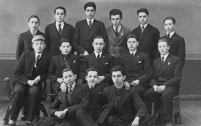 Tartu 26/2/1933
Left to right.
First row: Shura Kaplan, Leo Blumenfeld, Petja (Pessah) Pats
Middle row: ?, Jacob Levitin, ?, Tuvja Smolenski, David (Tava) Faiman
Top row: ?, Beltschikov, ?, Isi Tuch, David Ring, Abram Faiman
