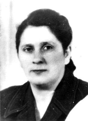 Tartu cantor's wife - Rosa Nedzvetski
Rosa Nedzvetski (nee Chervinski) - Born in Poland in 1909, died in Tallinn in 1979.
Keywords: [N]