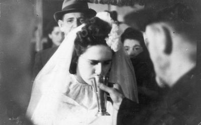 1946 - Jewish wedding - Hupa
The wedding of Rachel Randvee (Zivjan) and Jakov Gerschanovitsch. 7/11/1946. Rabi  Kats
Keywords: [weddings]