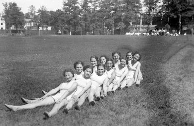 Maccabi girls on the stadium before competition
Left to right.
Sima Schkop
Front row: ?, Haitov,
Back row: ?,?,?, Bekka Haitov, Sima Mayofes

