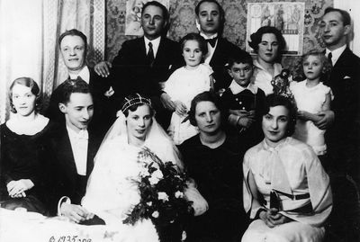 Piel - Zimbalov wedding. Tallinn, 1935
Left to right.
Sitting: Emilia Piel, Eiser Piel, Rosa Piel (Zimbalov), Selma Piel (Tschichikov), Frieda Piel-Leibo (1903-1985)
Standing: David Dorfman, Schmerl Piel, Benjamin Leibo (1899-1966) with Lidia Burmistrovitsch (Leibo), Ljuba Piel, Benze Piel with daughter Mira and son Ljeva.
