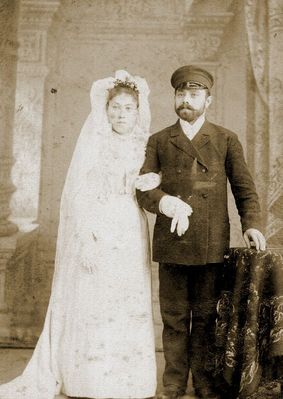 Umov wedding picture - Tallinn, 1900
Helke Umov (Vigodski) and Haim Umov
