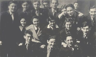 Tallinn - 1939. Jewish Gymnasium - 1939 (1941 graduates)
Left to right.
Bottom: Mischa Kats, Aharon (Harry) Rybka, Hirsch (Hiki) Gleser
Middle row: Lia Freidin (Rubinovitsch), Lydia Morein (Ivanovski), Passova (teacher), Sima Libman? , Schlomo Danziger
Top row: Mischa Dubovski?, Pessah (Petja) Freidin, Lew Braschinsky, Hardy Selitsky, Israel (Pipa) Migdal, Mischa?, ?, Jakov Strasch
