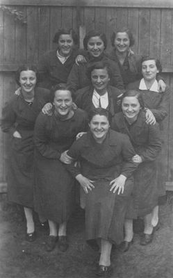 Tallinn school girls
Left to right.
Top row: Ester Passov, Golda Aronovitsch, Sima Blat (Majofes)
Middle row (3): Zenja Koslovski,  Rachel Koslovski (Rogovski), Veevi Lipavsky (Biek)
Bottom row:  Sima Wasserman (Sack), Bella Haitov, Rassi Paturski (Heimann)
Keywords: [P] [A] [M] [B] [W] [Z] [H] [K] [L]