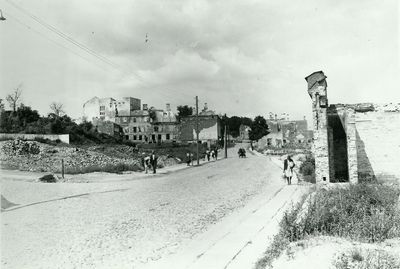 Tartu first jewish school at Kalevi tn. - same place after the war
