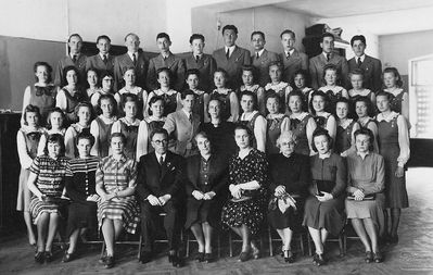 Tallinn - 1940.  English college - 1940
Top row, right to left: Genrich Kuritskes, Klementi Kamuscher, Harry Rybak (killed by nazis), ?, ?, ?, Lasar Epstein (shot by Soviets)
Second row from top, second from left - Alla Kaasik (Usvanski)
