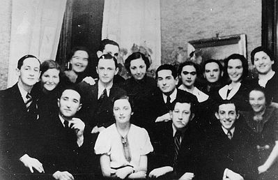 Aleksander ("Kika") Blumberg birthday 5/4/1937
Left to right.
Bottom:Ben-Zion Rubinstein, ?, Hermann Gutkin, Osip Benenson, Irene Kljas
Top: Leo Kljatschko, Renate Gutkin, Sophie Libermann,  Biek, behind him Anatol Brodsky, Helene Fallstein, Aleksander (Kiki) Blumberg, Henriette Herzenberg, Valentin Klompus, Esfira (Fira) Kljas, Glika Tuch (Valdenberg)
Keywords: [R] [G] [K] [L] [F] [H] [T]