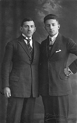 David and Boris Epstein - 1918/20
David (left) and Boris Epstein in their student years
