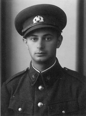 Gleser Jacob
Jacob Gleser in 1938 in Estonian army (Sidepataljon)
