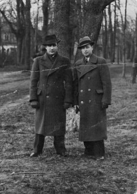 Rafail Bass (left) and Jakov Gluchovsky
