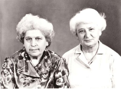 Sisters Glikman
Ljuba Svitski (Glikman) left and Lea Schoichet (Glikman)
