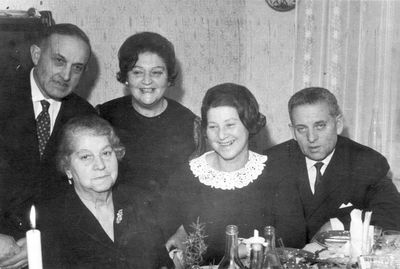 Vesset, Koslovski, Bam ~ 1970, Tallinn
Left to right: Jeremy Vesset, Ester Koslovski (Aronovitsch), Sonja Vesset (Koslovski), Raja Bam (Koslovski),  Rafael Bam 
