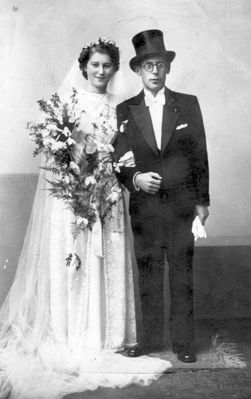 Potaschnik wedding
Salman Potaschnik (1904-1941) and Rascha (Raja) Koslovski wedding
