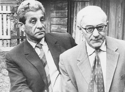 Hirsch (Lev) Hasak (right) and Ovsei Ginovker (left)
Keywords: [G]