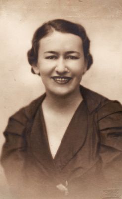 Haja (Anthjen) Lurje (Kamenovski) 1936
