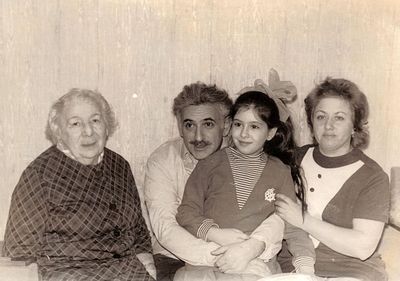 Finkelstein family
Left to right
Mascha Gendel, Adir Finkelstein, Marina Finkelstein, , Alla Finkelstein (Enkin)
