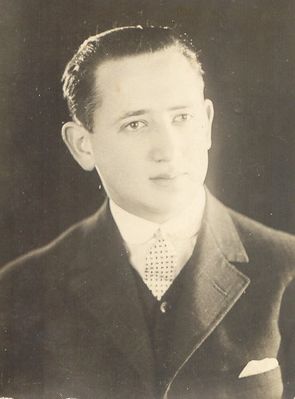 Maks Besprosvanie (1906-1980)
Max Besprosvanie in 1927
