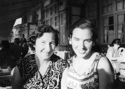 Raja Meiertal (Citron) left and Ester (Fira) Hanson (Klas) - Pirita 1958.
