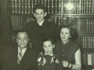 Olkenitzki family
Solomon Olkenitzki with wife Hanna Olkenitzki (Ditman) and children Miron and Regina. Around 1950. 
