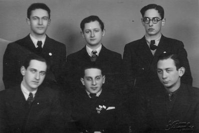 Tartu - 1938
Left to right.
At top: Jehoshua (Schuja) Kropman, Emanuel Nodel, Rudi Himmelhoch
At bottom: Josef Beltschikov, Rafail (Folja) Hershaw (Hirschovitsch), Samuel (Shura) Kaplan
