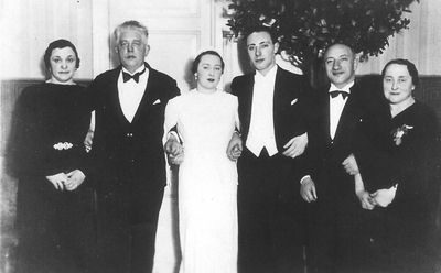 Anja Girson (Rybak) wedding - 23/2/1936
Left to right: Frida Girson, Movscha Rybak, Anja Girson (Rybak), Heinz Girson, Wulf Girson, Bluma Rybak (Schocher)
