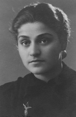 Bella Kulman (Schapiro) - 18/5/1938
