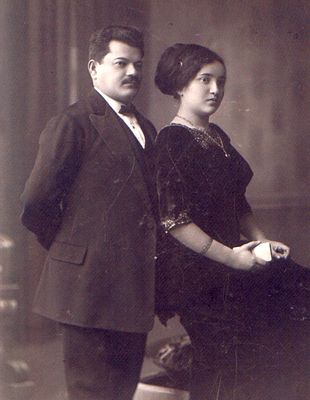 Gershon Passov and Rachel (Passov) ~ 1914
