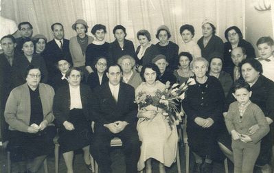 Leo Zak and Mascha Kitt wedding
Left to right.
Top row: Ilja Kitt, Hirsch Scherman, Rachel Kljutschik (Kitt), Golda Kitt, Hirsch Kitt, ?, ?, ?, ?, Hesse Kit (Pozaisky), Gaya Scherman, Sonya Scherman (Kulman), Sonya Scherman (Strasch)
Middle row: ?, ?, ?, ?, ?, Lyuba Janovski (Scherman), Haim Kitt, Leo Kitt
 Bottom row: Schifre Rubinstein, Ida Zak (Scherman), Leva Zak, Mascha Zak (Kitt), ?, ?, Dina Kitt (Citron)
Keywords: [unknown]