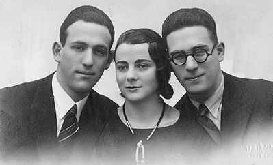 Schats - 1935
David (Dodja), Mira and Moshe (Moka) Schats
