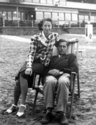 Scheberstein: Schleime-Jeisef (1895-1941) with daughter Raissa - 1940/41.
