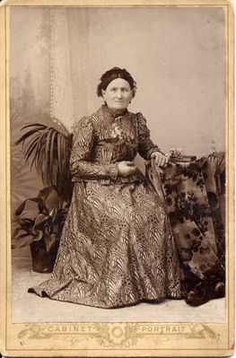 Jetta Serman (Scherman)
The wife of Hirsch Scherman from Rakvere (1840-?)
