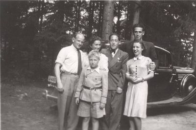 Estonians in Finland (end of 1930-s)
Left to right: Abel Sher, Hannah (Hansu) Eckert (Blaugrund), Abraham Mordechai (Pupu) Blaugrund (d. 1990), Simon Linder? , Jakob Klutschik (1917-1941), Bas-Schewa (Pipsu) Hasan (Blaugrund) (1919-1956) 
