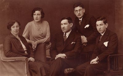 Paturski family
Left to right: Jenny Paturski, Jette Paturski, Sanno Paturski, Abram Paturski, Harry Paturski
