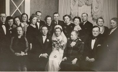 Dr Rivlin and Rebeka Rivlin (Kaplan) wedding
Left to right.
Sitting: Marjascha Sorkin (Kaplan), Dr Rivlin, Rebeka Rivlin (Kaplan), Ida Kaplan, Sascha Kaplan
Standing: David Sorkin, ?, Kaplan, Natascha Kaplan, ?, ?, Rose Schein (Kaplan), Efraim Schein, ?, Raja Gorosch (Kaplan), Kolja Gorosch, ?, ? 
