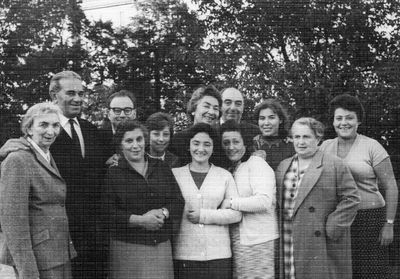 Vigodski and Malkin families in 1961
Left to right.
First row: Frieda Skomai, Klara Malkin (Levin), Rita Malkin (Lanzberg), Gita Malkin, Anna-Bluma Vigodski (Polotsk)
Second row: Herbert Caplan, Ilja Malkin, Ljuba Malkin, Zelma Caplan (Malkin), Caesar Malkin, Beata Dorin (Malkin), Lilja Malkin
Keywords: [P] [M] [C] [D]