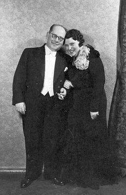 Zelik Judeikin and Miriam Usvanski (Gabovitsch)
