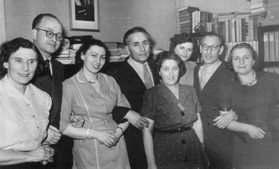 Tamarkin Eidus Paturski   18/4/1958
Left to right: Reni Shames, Zami Eidus, Lea Eidus (Heimann), Aron Tamarkin, Ida Delski, Etti Majofes (Schein), Abram Paturski, Miriam Tamarkin
Keywords: [E] [P] [H] [S] [D] [M]