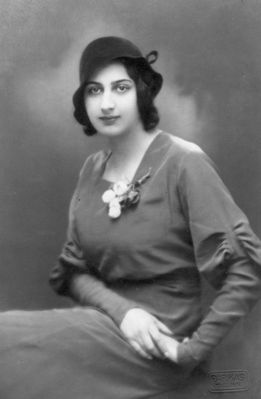 Anna Stein (Migdal) 1934
