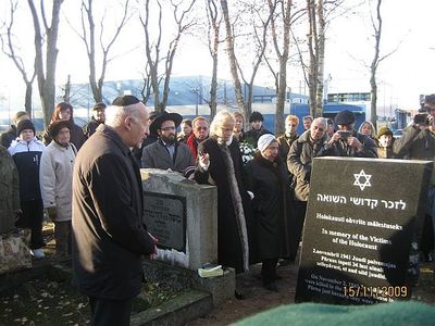 In memory of 34 Jewish children killed in Pärnu. Opening ceremony on 15.11.2009
Mark Klompus - the chairman of the Jewish community in Pärnu
