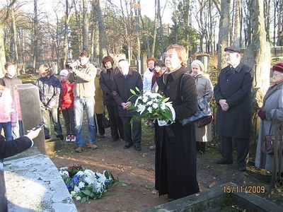 In memory of 34 Jewish children killed in Pärnu. Opening ceremony on 15.11.2009
Mrs Ella Tompson, representing  the city of Pärnu.
